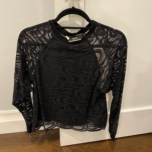 Cut 25 long sleeve top size 4